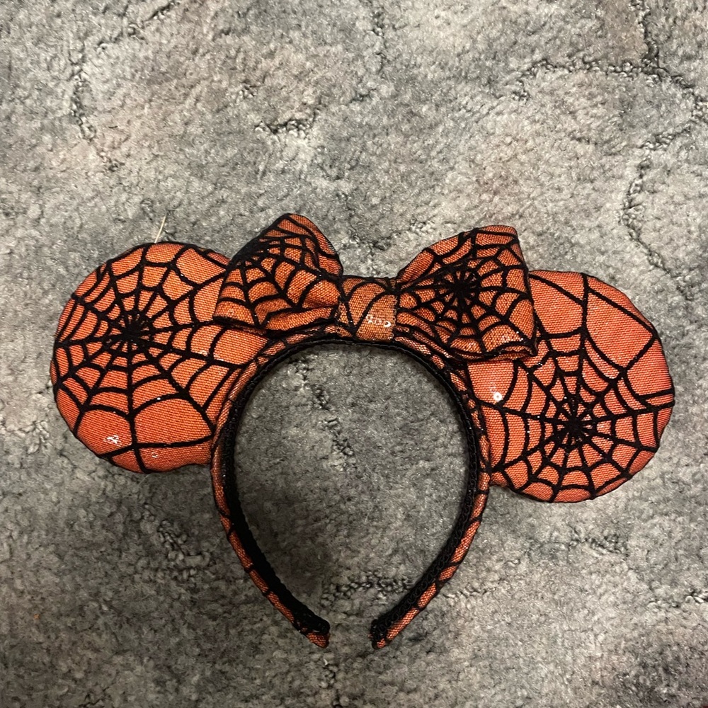 Spider web small shop, Minnie Mouse ears